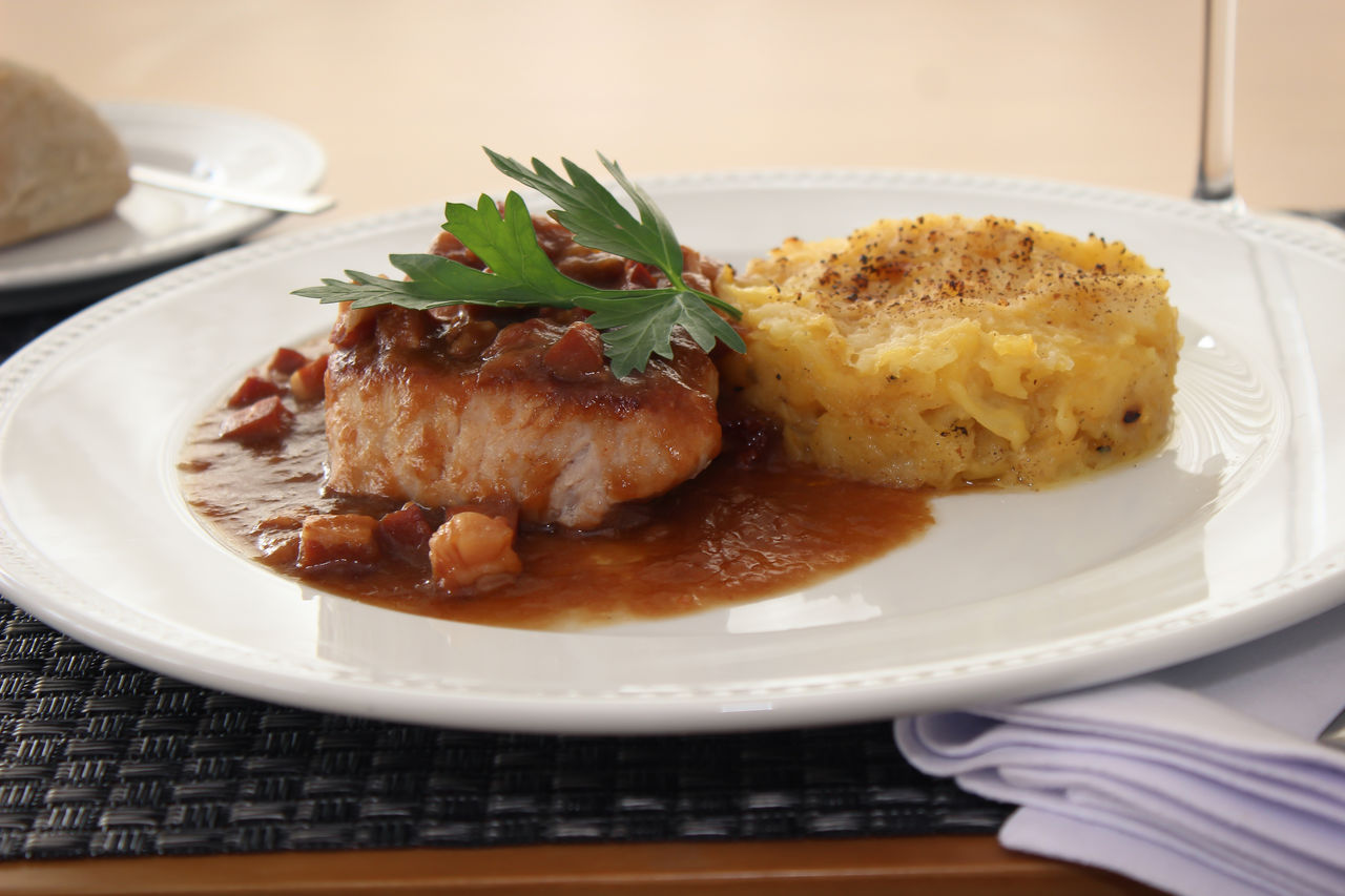 Medalhão de Porco Grelhado com Batata Rosti