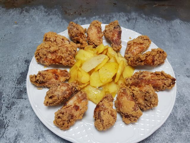 ALITAS POLLO CRUJIENTES 