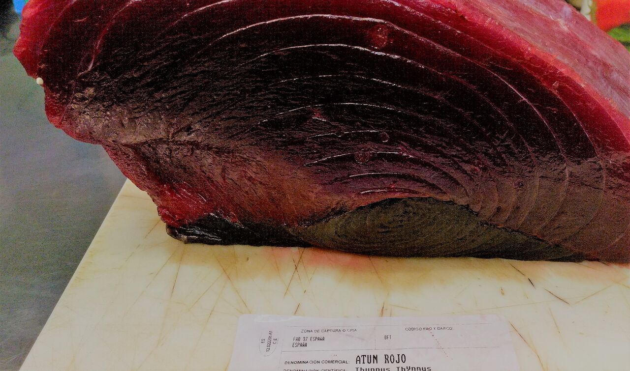 El atún rojo es uno de nuestros pescados estrella. Lo puedes probar como tataki, o en forma de tartar. Como mas te guste!!!