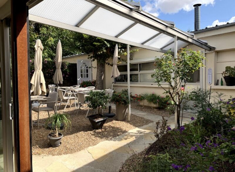 Terrasse ombragée & fleurie