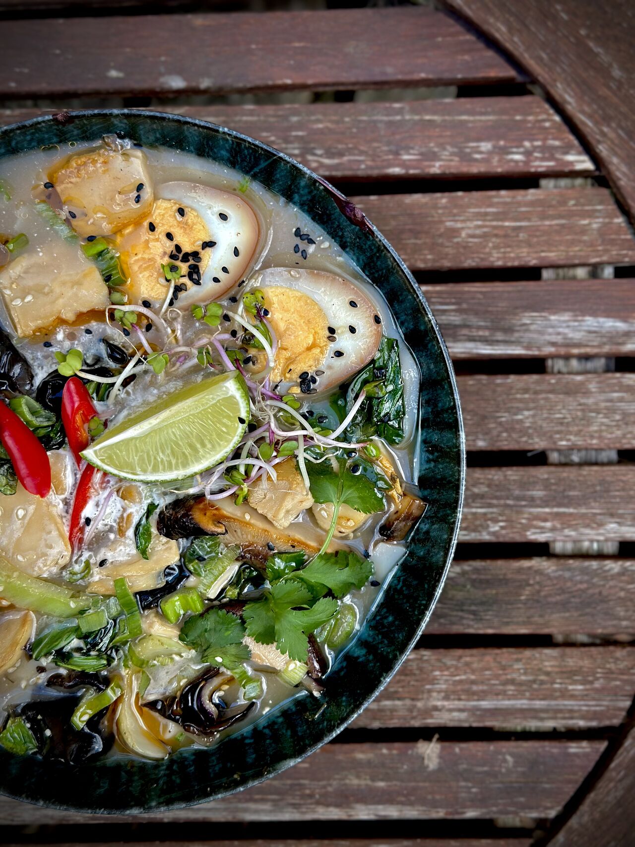 Asijský houbový vývar 