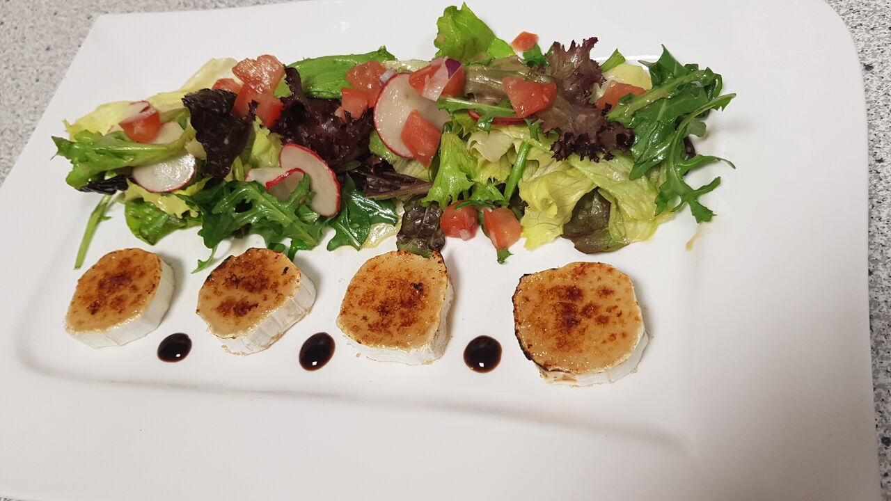 Karamellisierter Ziegenkäse