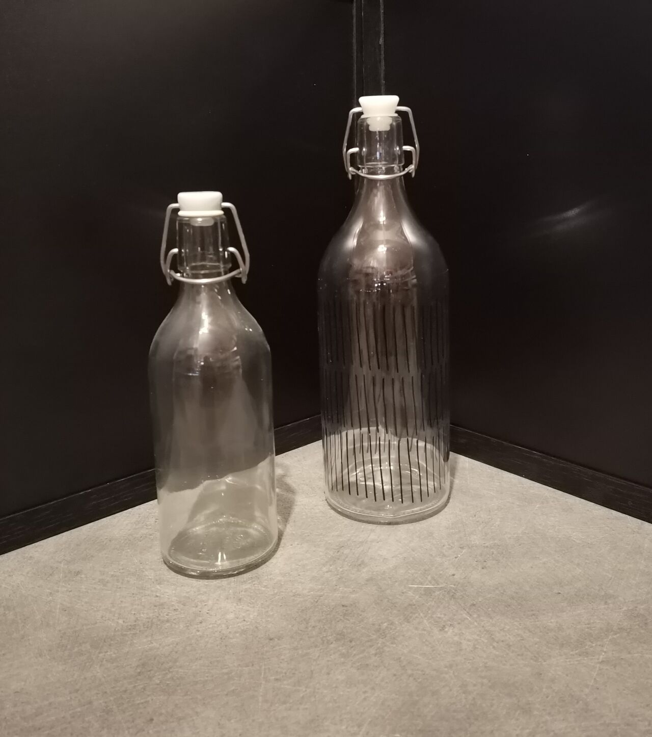 bouteille en verre avec bouchon mécanique 0.5L = 1.90€ / 1L=2.90€ 