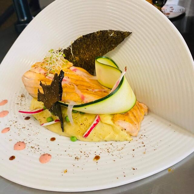 Saumon laqué au miel cuit en infusion 