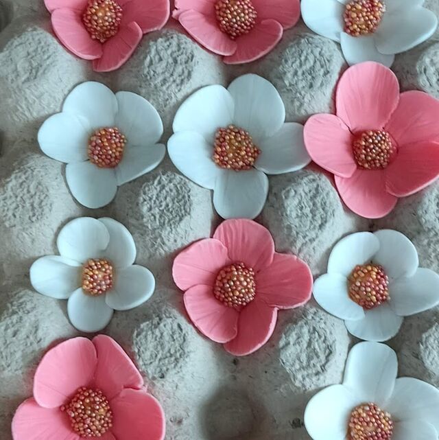 Fleurs en pâte à sucre