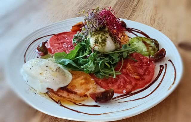 LA BURRATA ET SES TOMATES ANCIENNES