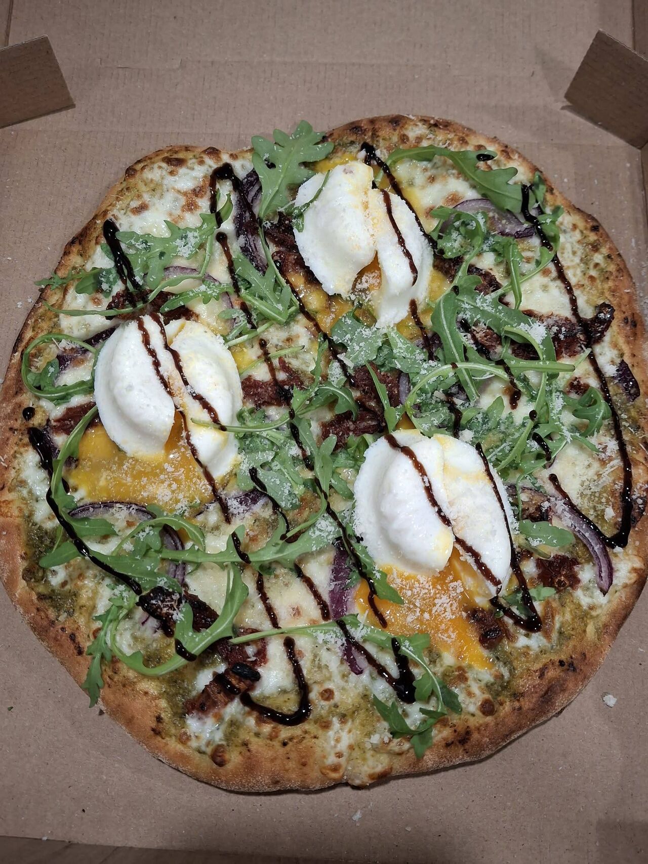 🐣🍕 SPÉCIALE PÂQUES CHEZ DL PIZZA : La "Nid de Poule" ! 🌼✨