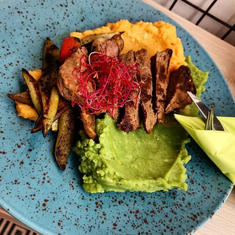 RAMSTEK TAGLIATA in Split