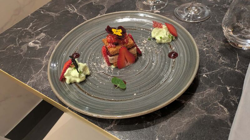 FOIE GRAS PRÉSSÉ, FRUITS ROUGES & ESTRAGON 