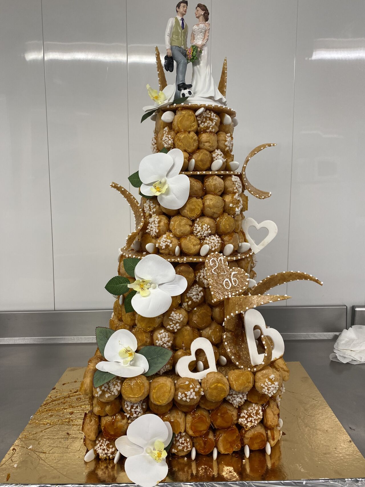 Pièce montée superposée 