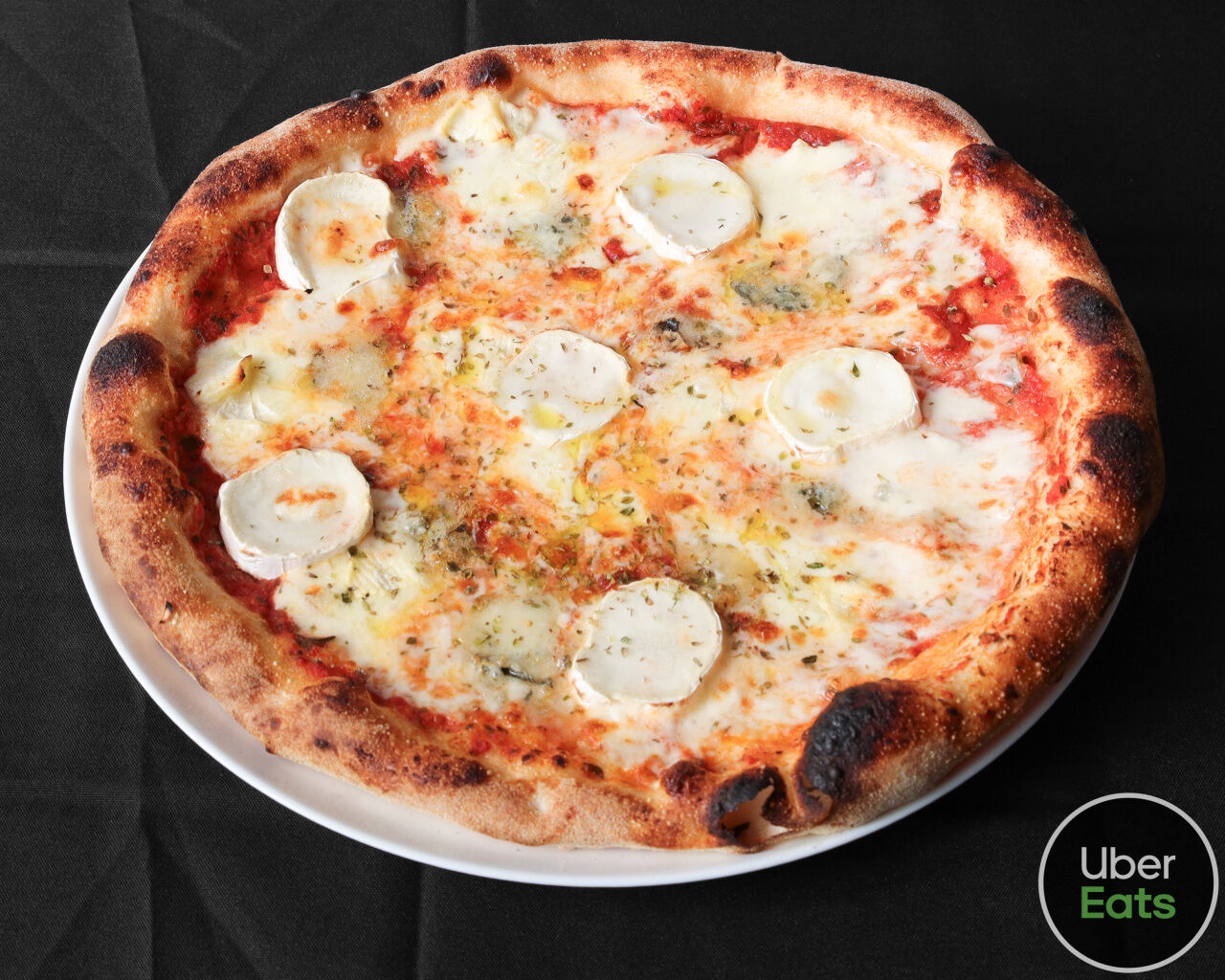 Pizza quatre fromages 