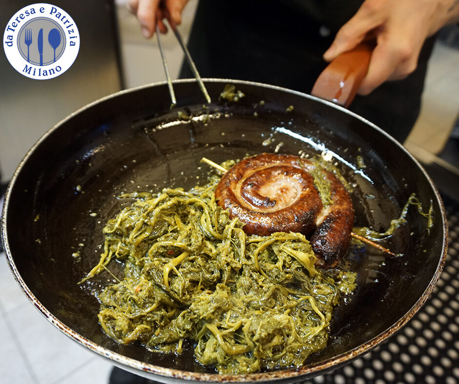 Salsiccia e friarielli, una vera bandiera della cucina partenopea