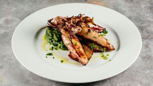 Lignje na žaru sa blitvom