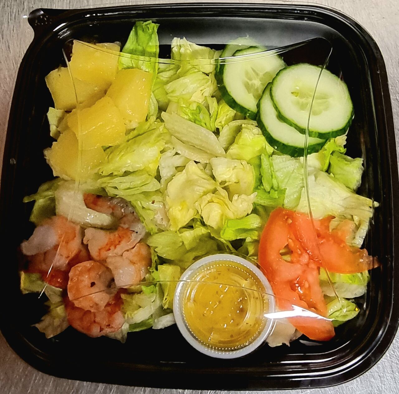 Nos salades peuvent se faire emporter
9€00 menus
Salade, boisson et une madeleine...
