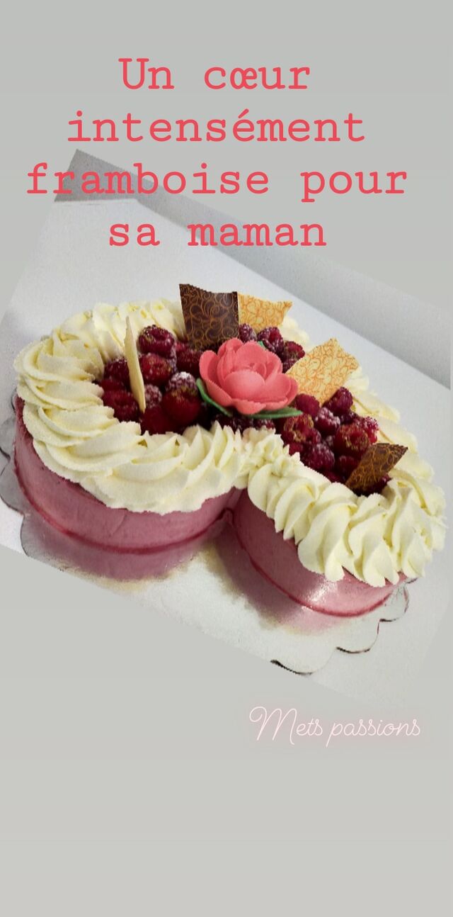 Cœur intensément framboises
Biscuit génoise à la framboise
Insert gelée framboises
Mousse framboise
Garniture fruits frais 