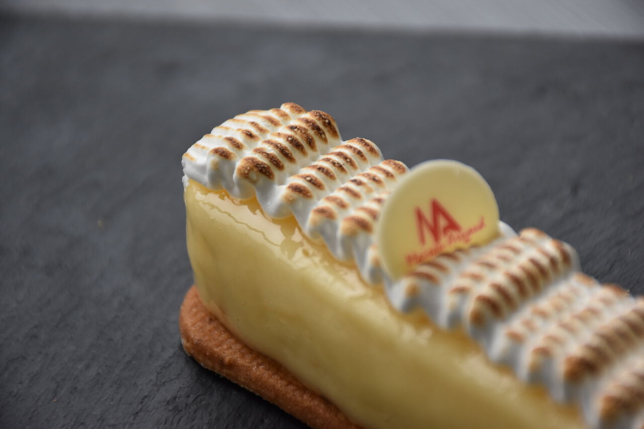 Nos Douceurs citro, Crémeux citron, meringue et biscuit noisette... mmm de quoi vous régaler !😋