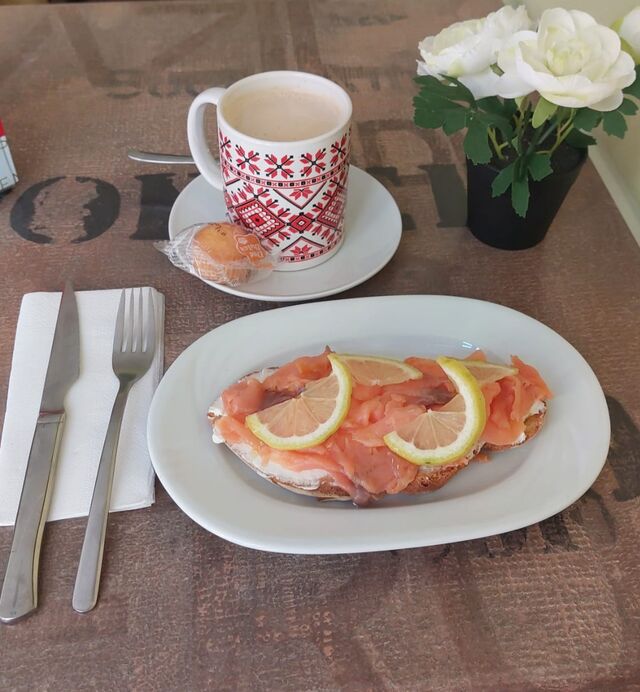 Pan Payes con queso y Salmón