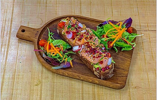 Toast guacamole maison saumon fumé 