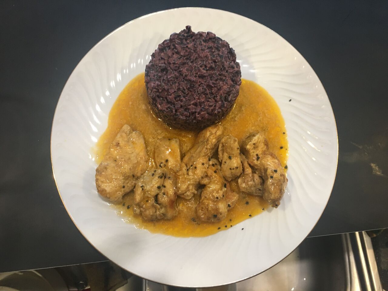 Poulet curry de lait de coco et son risotto violet