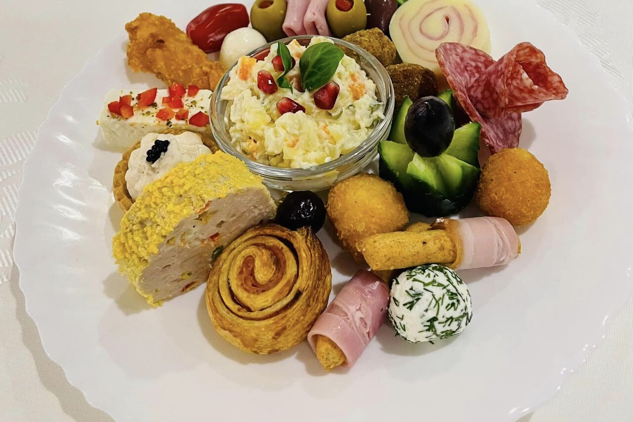 Meniu personalizat pentru evenimentul dumneavoastră