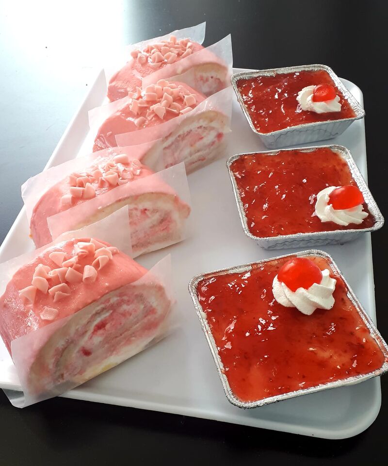 Tarta de queso y un brazo gitano al estilo pantera Rosa 