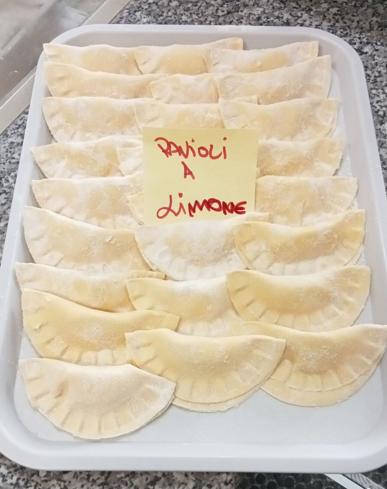 Ravioloni al limone