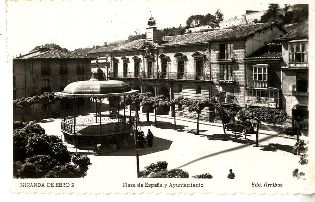 Plaza de España y Ayuntamiento