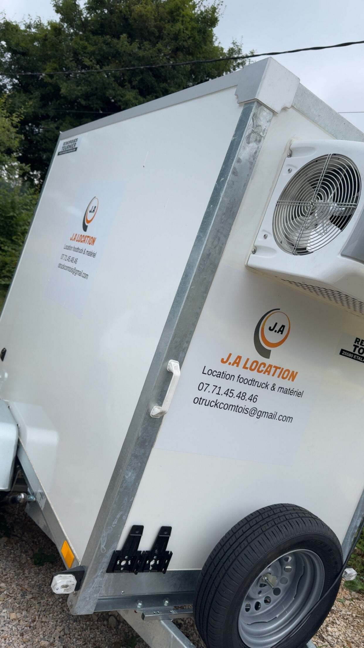 Louer votre remorque frigorifique 