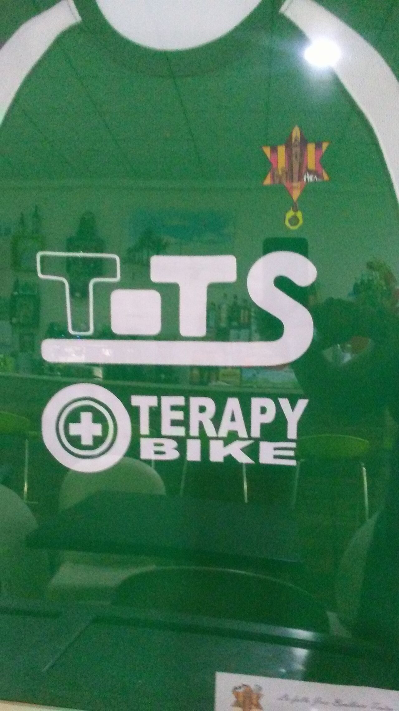 Tots siempre con el deporte. Colaboramos con el equipo de fútbol de la falla José Benlliure- Teatro e la Marina.