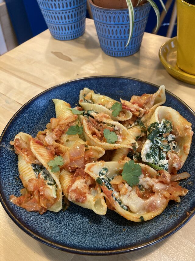 Conchiglione farcies à la ricotta et aux épinards