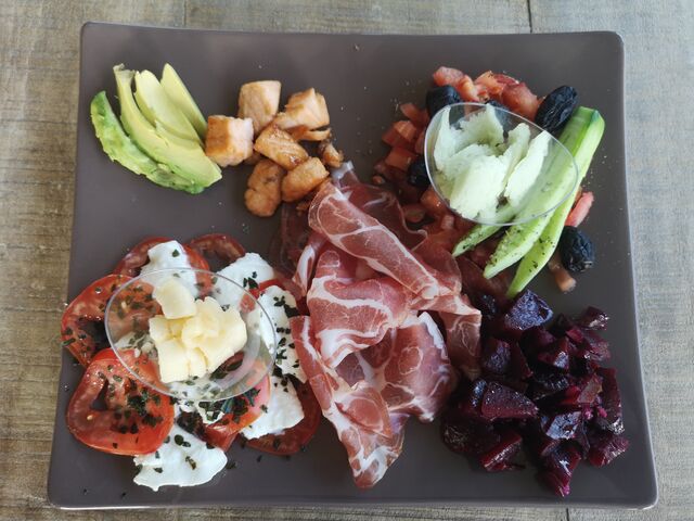 Salade colorée et healthy !
le petit plus ? des sorbets salés (tomate/basilic et concombre ici) pour plus de fraîcheur