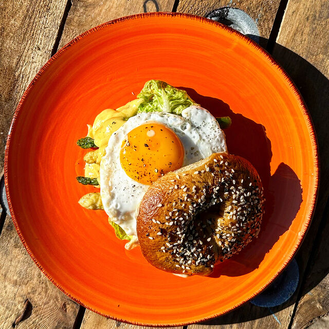 Sezonowy ze szparagami