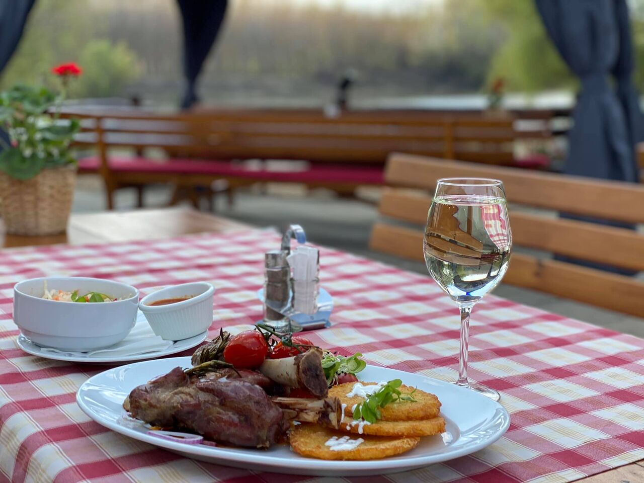 2 személyes rozmaringos ,báránycsülök tál