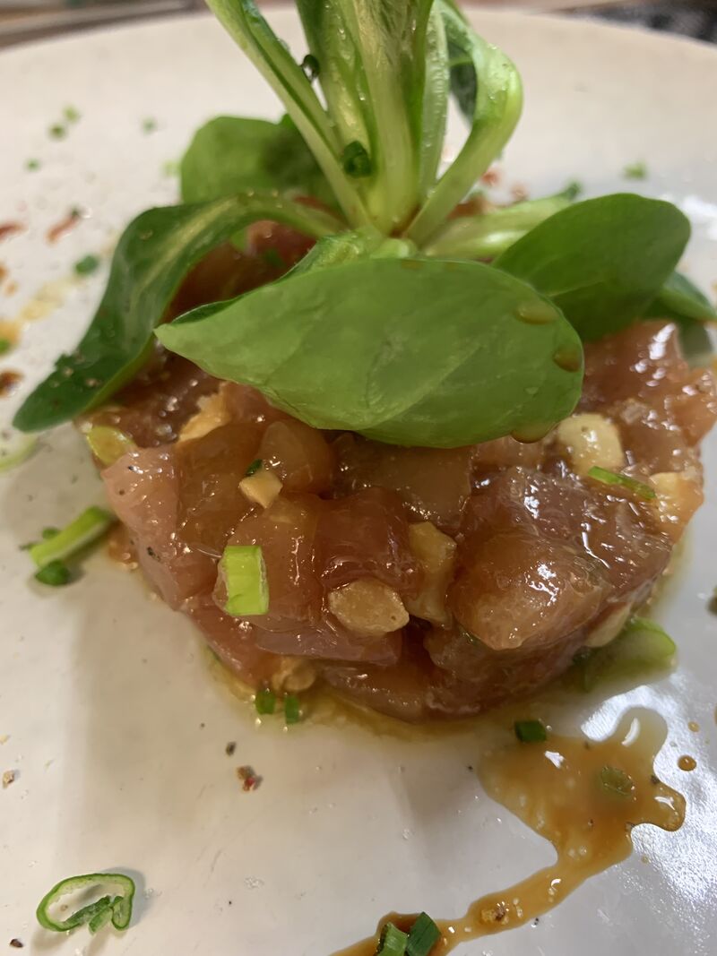 Le Tartare de Thon, Sauce Soja et Cacahuètes
