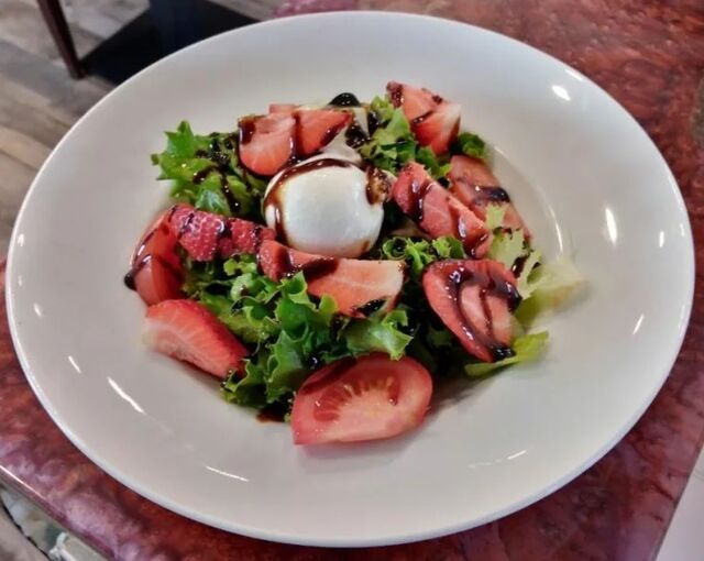 Salade Burrata fraise