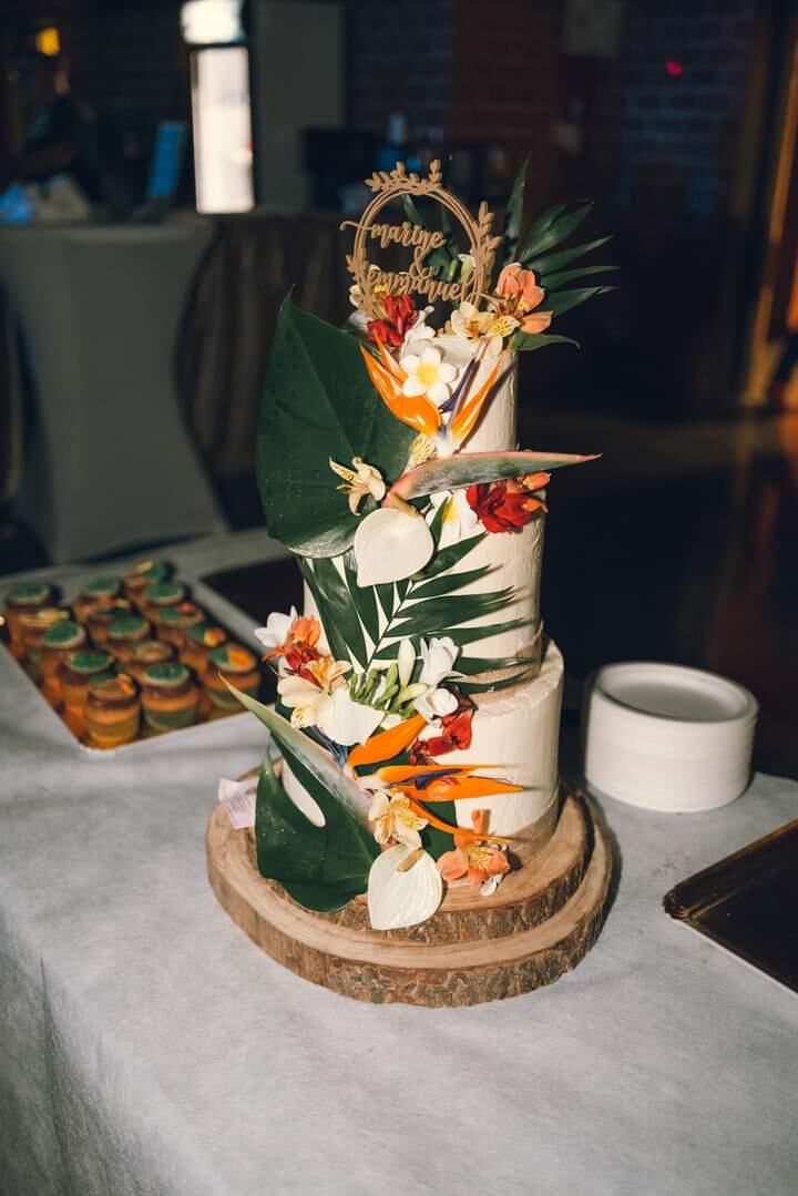 Wedding Cake thème Tropical