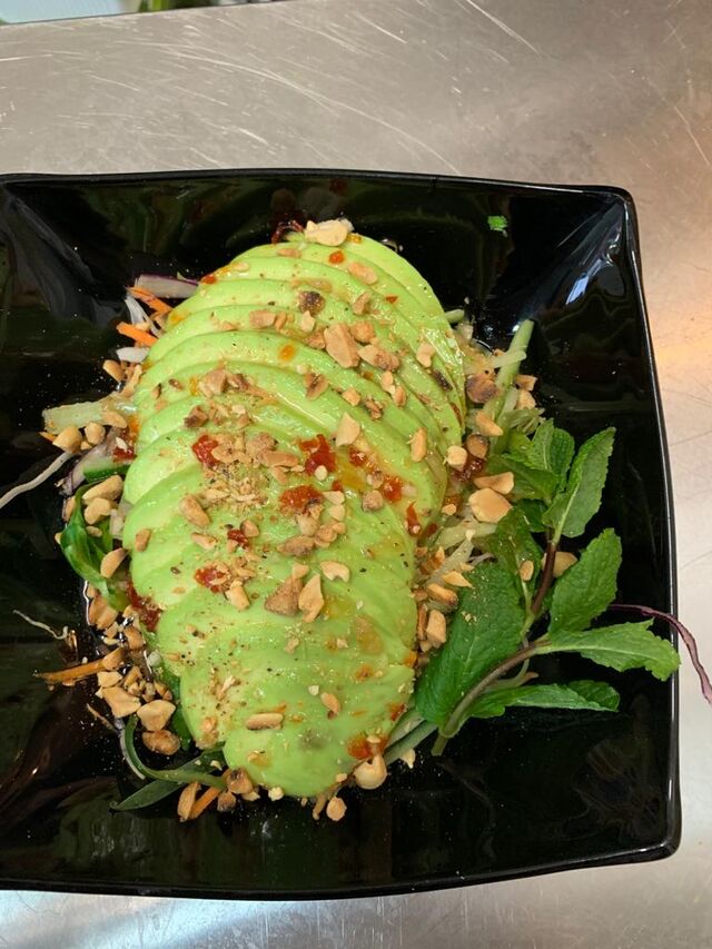 Vegetarischer Avocado-Salat