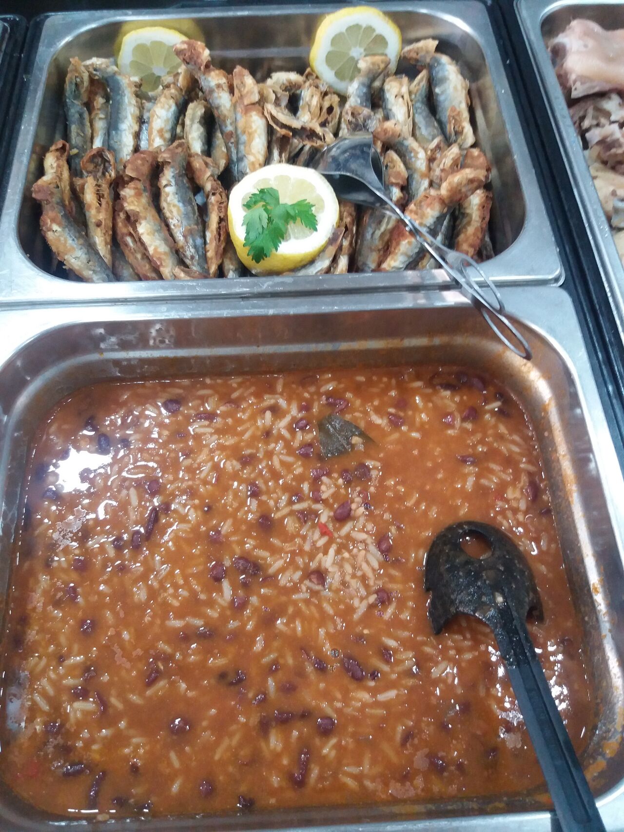 Petinga com arroz de feijão