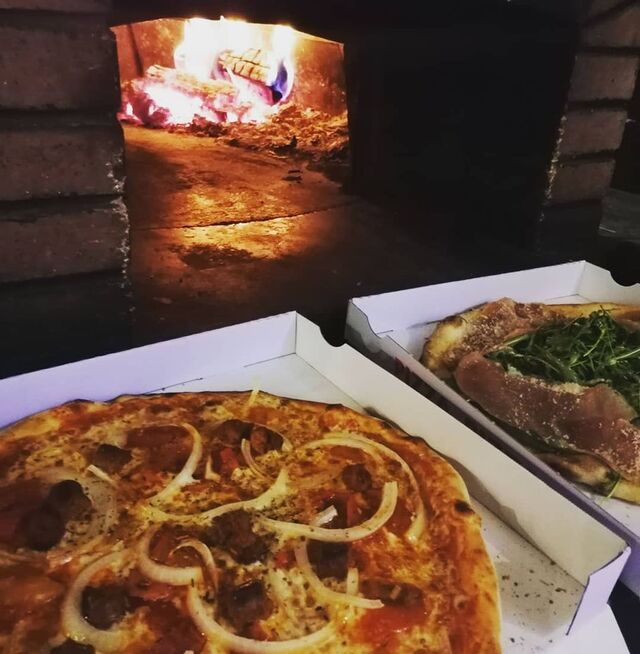 La Piazza Pizzéria Liège Italienne cuisine près de moi Réserver