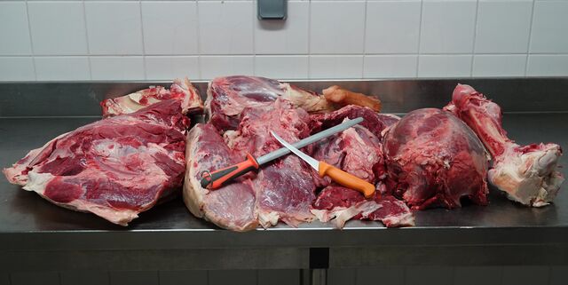 Découpe cuisse de bœuf 