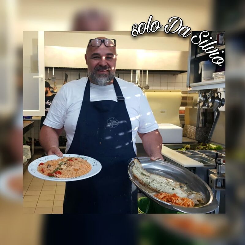 Seezunge & Spghetti con Pomodore fresco e frutti di mare 