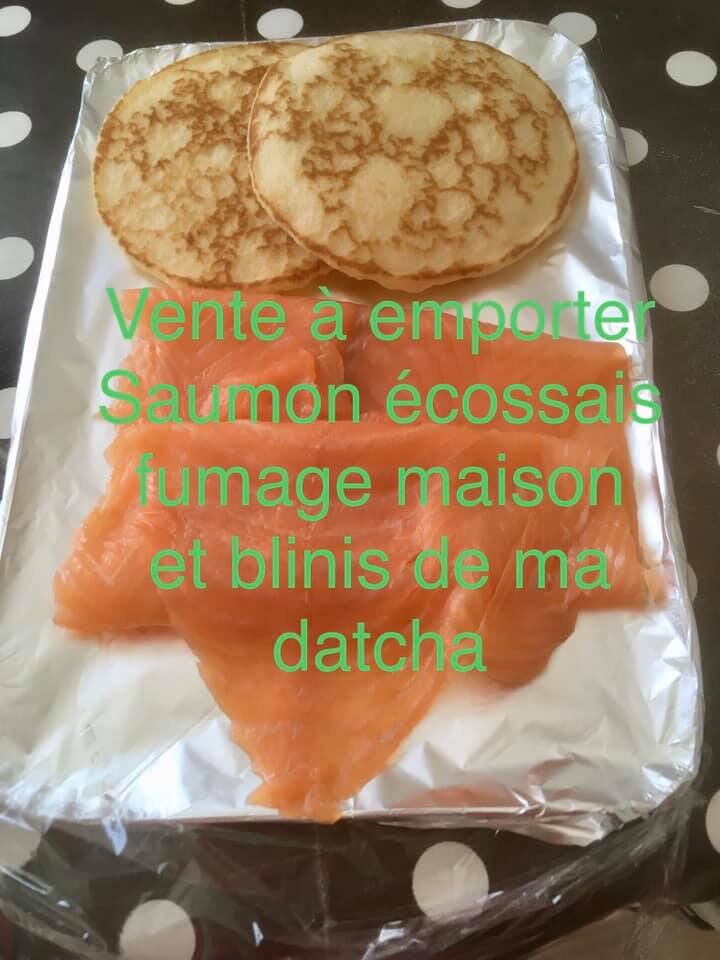 PETITES FAIMS : une planche de saumon fumé écossais maison et blinis façon grand-mère