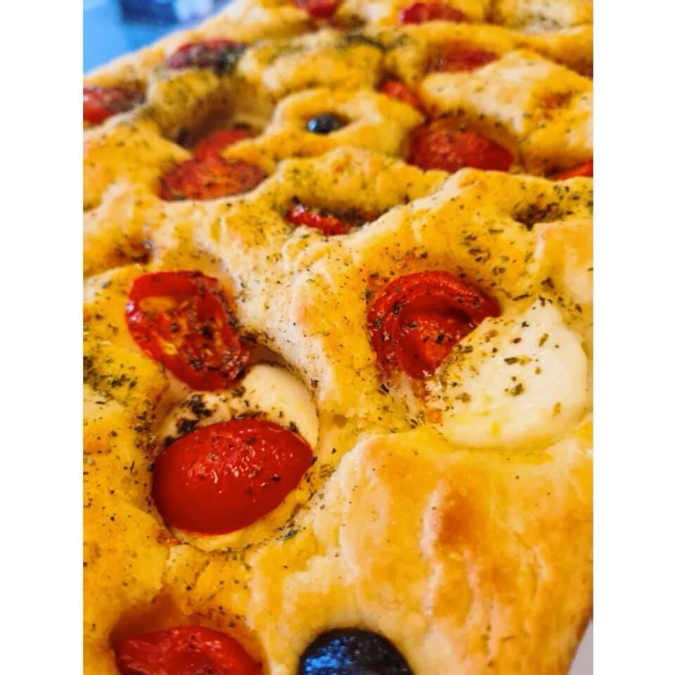 Foccacia Tomate fraîche et mozzarella di Bufala