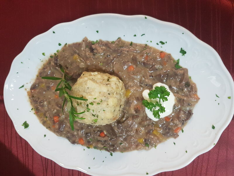 Beuschl mit Semmelknödel