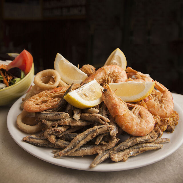 Fritura de pescaítos. 