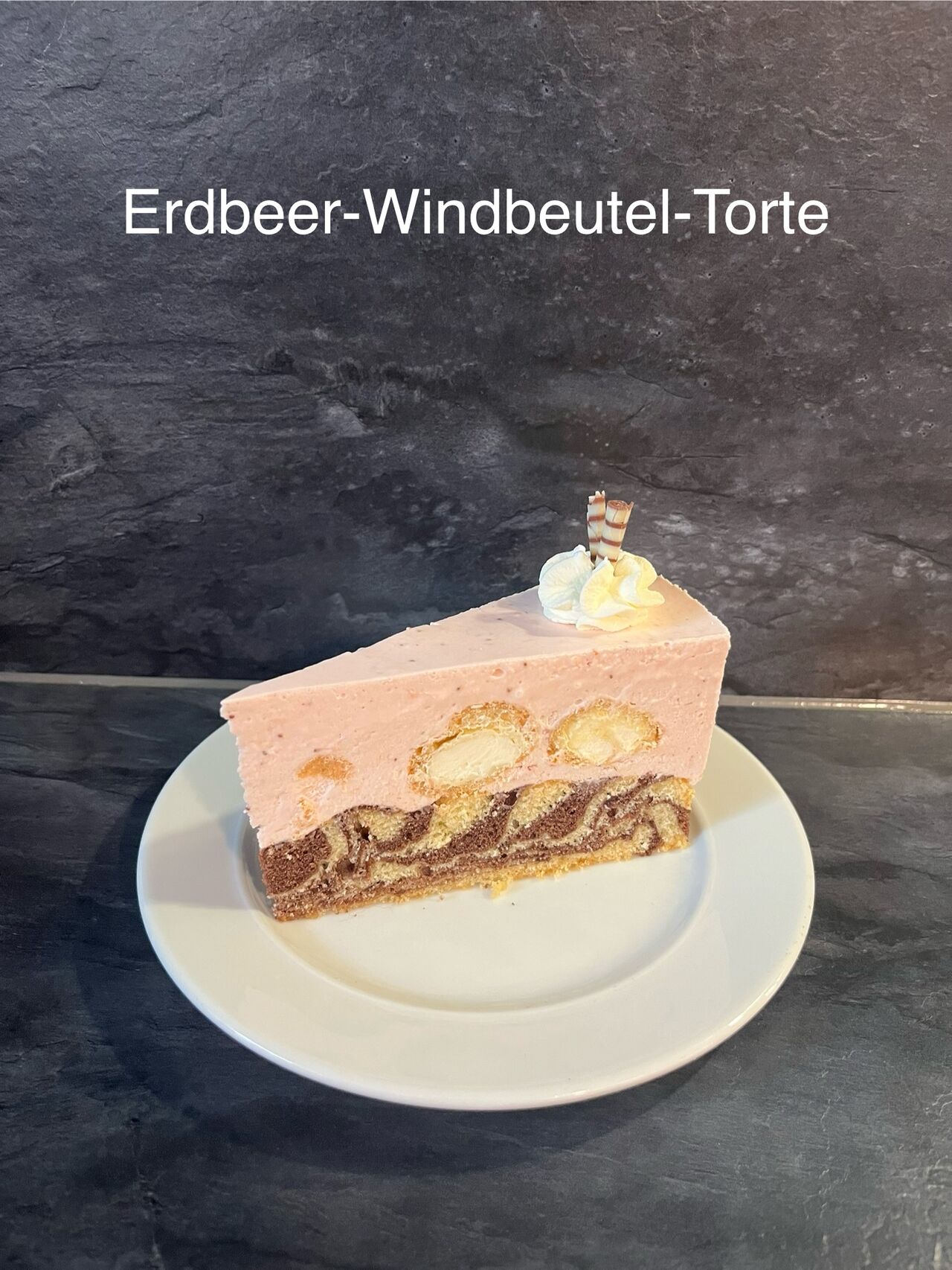 Erdbeer-Windbeutel-Torte