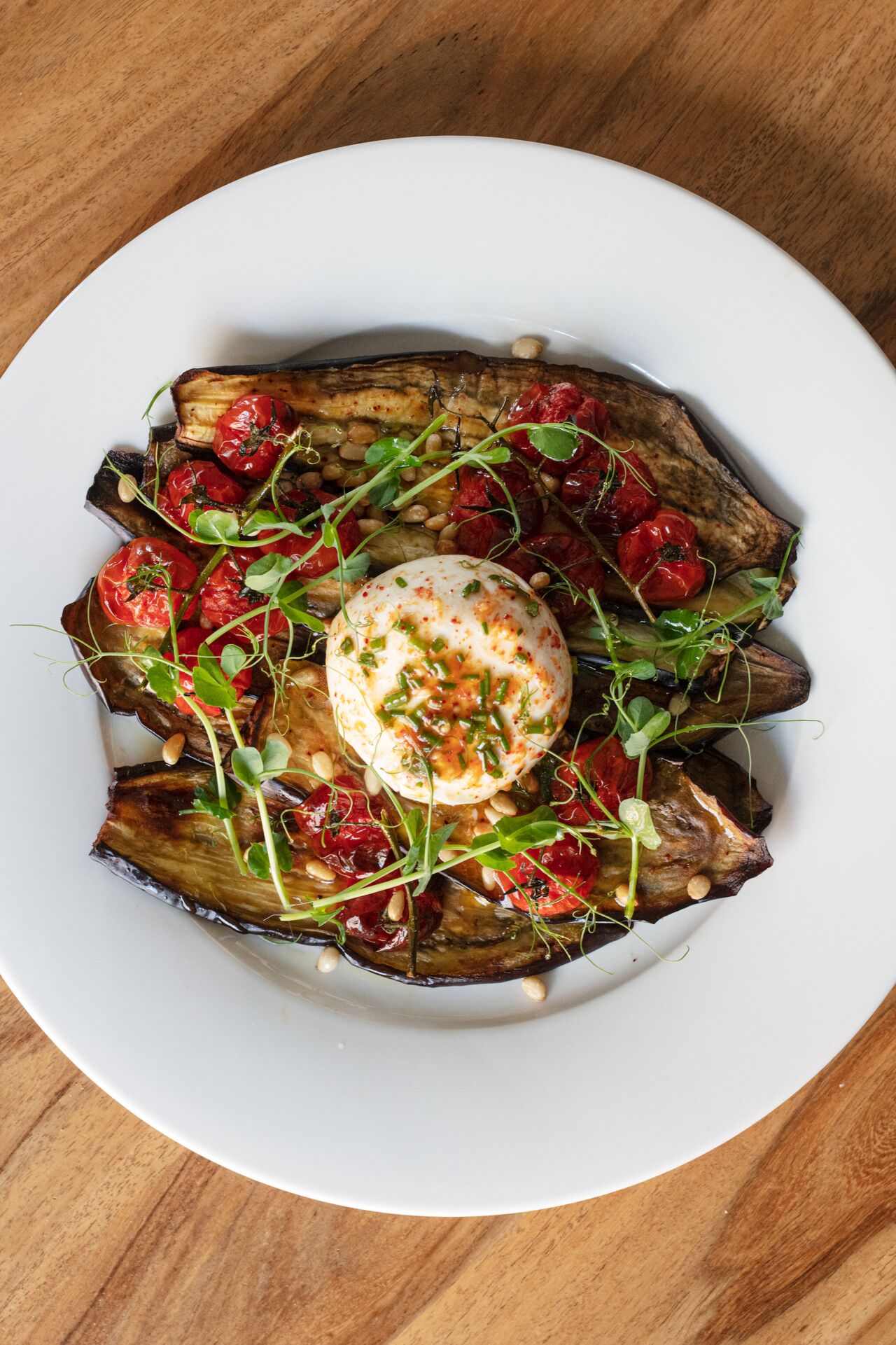 Carpaccio d'aubergine et burratina