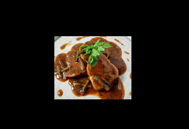 Langue de boeuf en sauce (lelan'omby saosy)