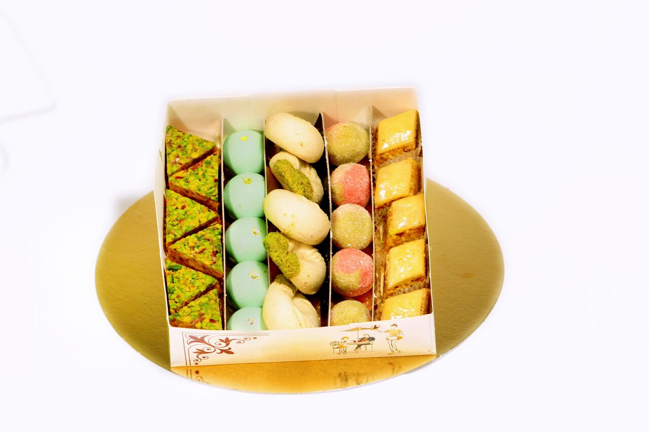 Gâteaux oriental 2.40 euros les 100gr