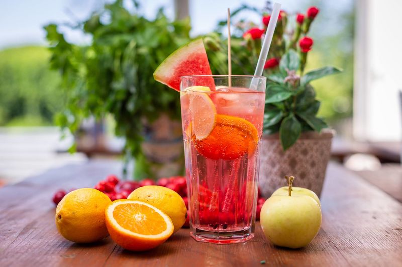 Witamy wiosnę pysznymi orzeźwiającymi lemoniadami.